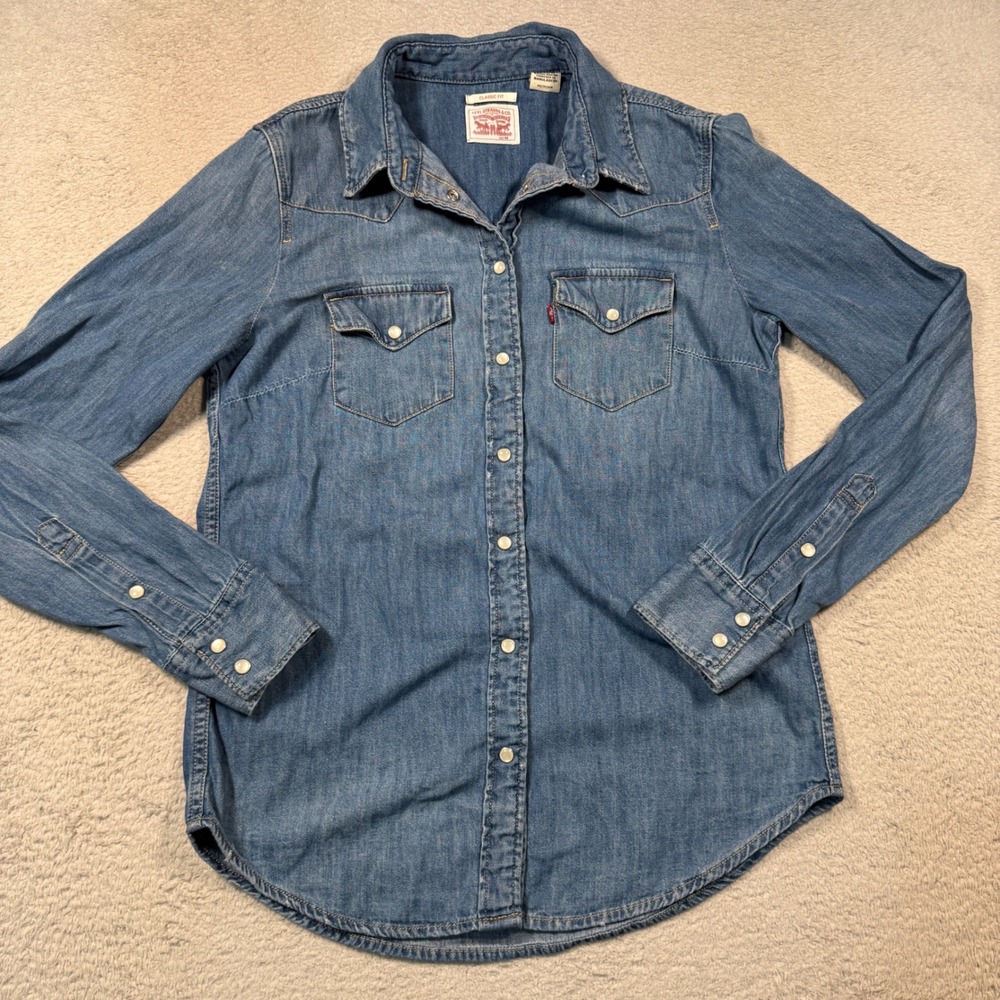 Levi's Denim Western Shirt Womens XS Pearl Snap Front Classic Fit Long Sleeve